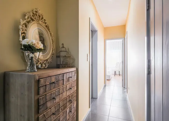 Camarinha Oporto Apartments